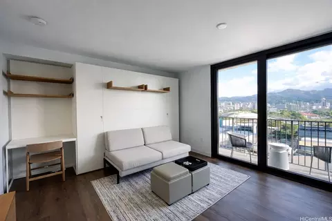 987 Queen St #1316, Honolulu, HI 96814