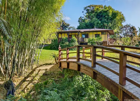 64-645 Mamalahoa Hwy, Kamuela, HI 96743