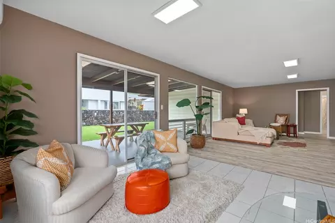 1289 Akele St, Kailua, HI 96734