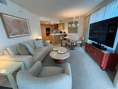 223 Saratoga Rd #1422, Honolulu, HI 96815