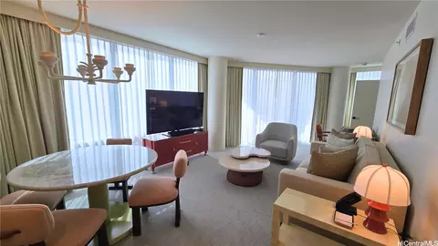 223 Saratoga Rd #1422, Honolulu, HI 96815