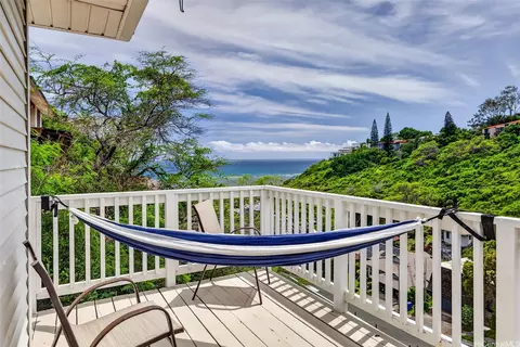 5207 Poola St, Honolulu, HI 96821