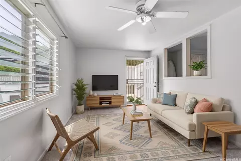 Living - 5207 Poola St, Honolulu, HI 96821 photo 2 of 2