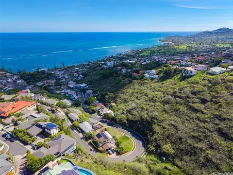 View/Area - 5207 Poola St, Honolulu, HI 96821 photo 3 of 3