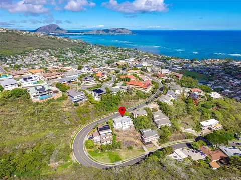 View/Area - 5207 Poola St, Honolulu, HI 96821 photo 2 of 3