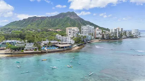 2937 Kalakaua Ave #49, Honolulu, HI 96815