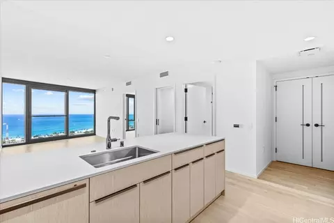 333 Ward Ave #3701, Honolulu, HI 96814