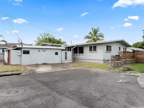 589 Kipuka Pl, Kailua, HI 96734
