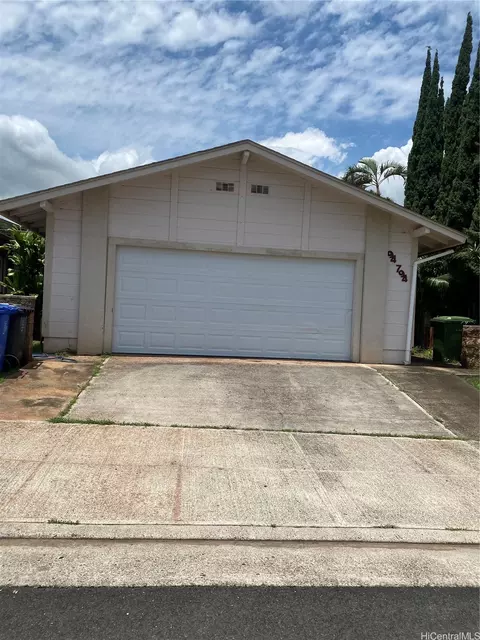 94-794 Kaaka St, Waipahu, HI 96797