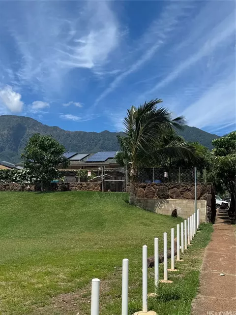 85-1324 Puhinalo Pl, Waianae, HI 96792