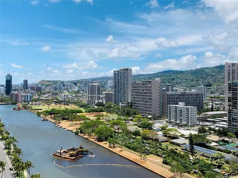 2211 Ala Wai Blvd #2504, Honolulu, HI 96815