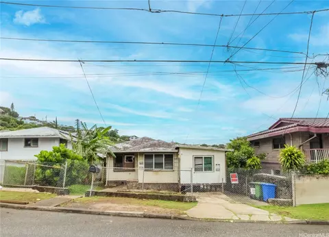 1752 Kealia Dr, Honolulu, HI 96817