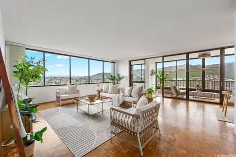 4340 Pahoa Ave #19D, Honolulu, HI 96816