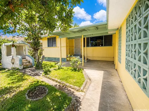 94-160 Awaia St, Waipahu, HI 96797