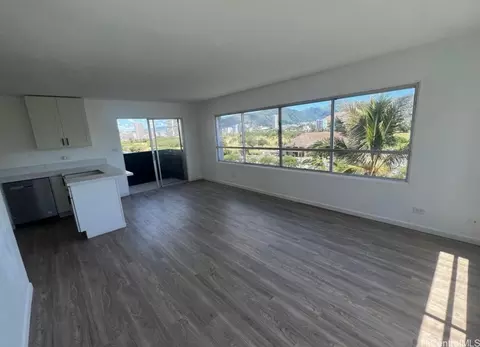 2547 Ala Wai Blvd #902, Honolulu, HI 96815
