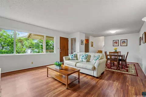 1402 Ohina Pl, Honolulu, HI 96825