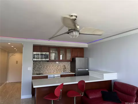 2500 Kalakaua Ave #1906, Honolulu, HI 96815