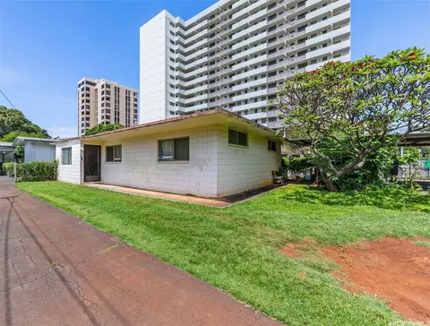 1817 Wilder Ave, Honolulu, HI 96822