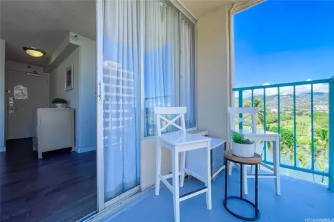 444 Kanekapolei St #810, Honolulu, HI 96815