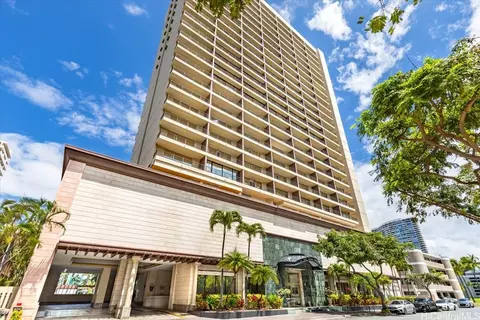 440 Olohana St #1707, Honolulu, HI 96815