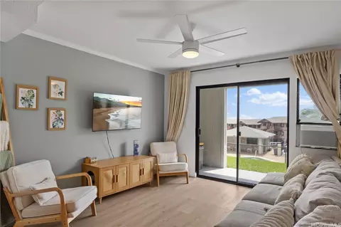 98-640 Moanalua Loop #142, Aiea, HI 96701