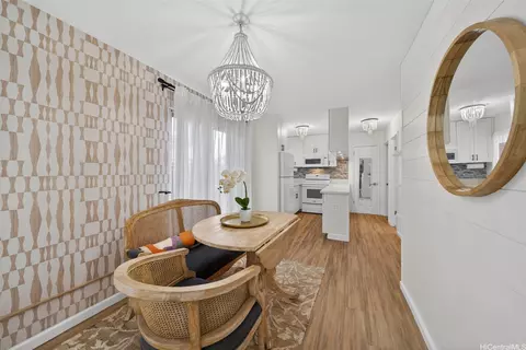 2957 Kalakaua Ave #115, Honolulu, HI 96815