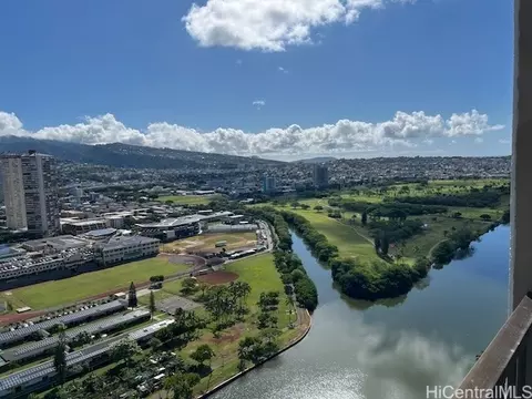 2121 Ala Wai Blvd #3504, Honolulu, HI 96815