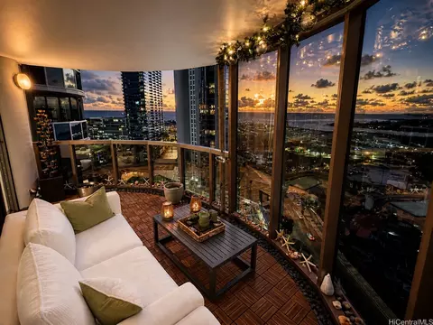425 South St #2103, Honolulu, HI 96813