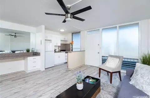 2328 Sea View Ave #304, Honolulu, HI 96822