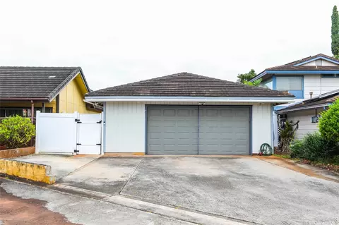 94-793 Leomana Way, Waipahu, HI 96797