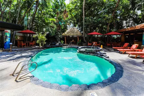 2425 Kuhio Ave #510, Honolulu, HI 96815