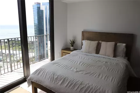 987 Queen St #3006, Honolulu, HI 96814