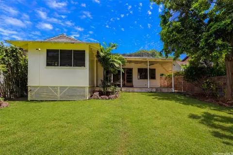 3873 Nikolo St, Honolulu, HI 96815