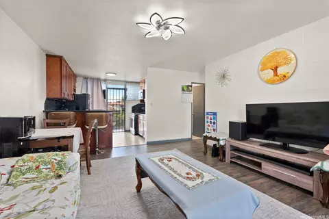 1119 Kokea St #C201, Honolulu, HI 96817