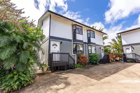 68-037 Apuhihi St #A, Waialua, HI 96791