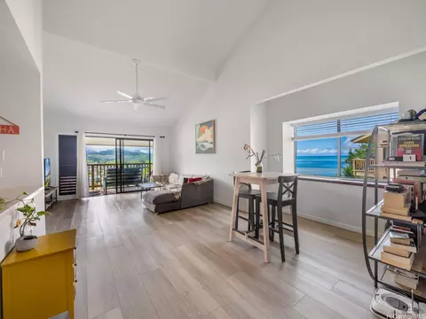 46-054 Puulena St #926, Kaneohe, HI 96744