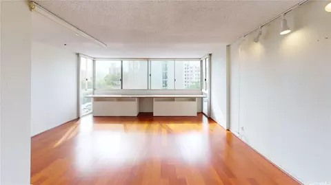 1624 Kanunu St #306, Honolulu, HI 96814