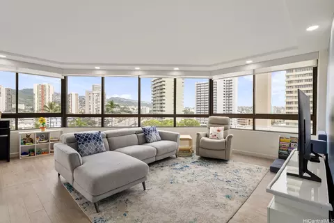 2499 Kapiolani Blvd #801, Honolulu, HI 96826