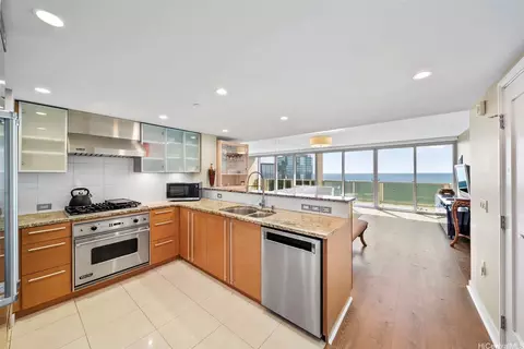 1177 Queen St #4002, Honolulu, HI 96814
