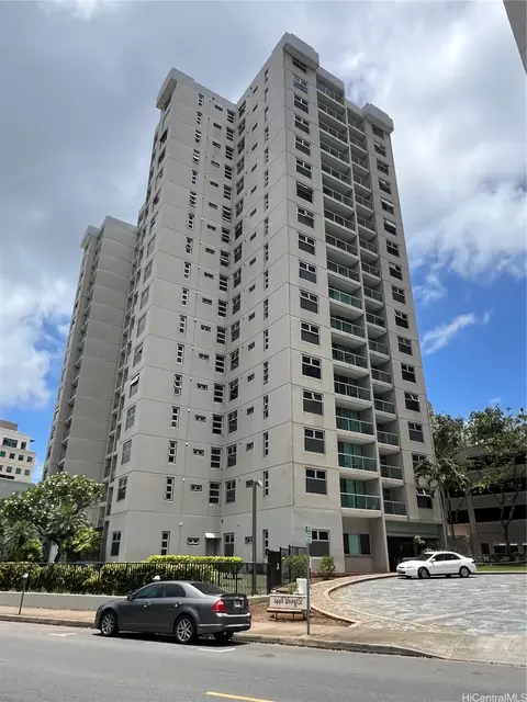 1448 Young St #1401, Honolulu, HI 96814