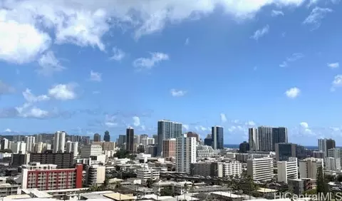 1560 Thurston Ave #704, Honolulu, HI 96822