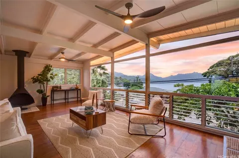 47-190 Kamehameha Hwy, Kaneohe, HI 96744