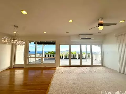 3943 Nioi Pl, Honolulu, HI 96816