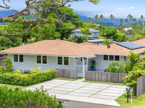 244 Awakea Rd, Kailua, HI 96734