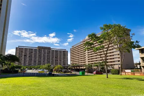 3215 Ala Ilima St #B/PH8, Honolulu, HI 96818