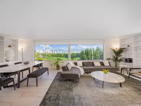 2969 Kalakaua Ave #505, Honolulu, HI 96815