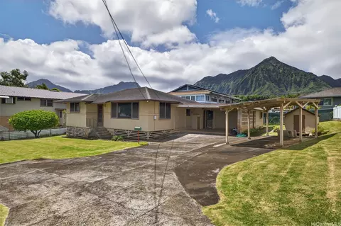 45-548 Keaahala Rd #A, Kaneohe, HI 96744
