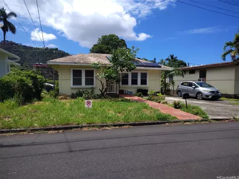 2627 Namauu Dr, Honolulu, HI 96817
