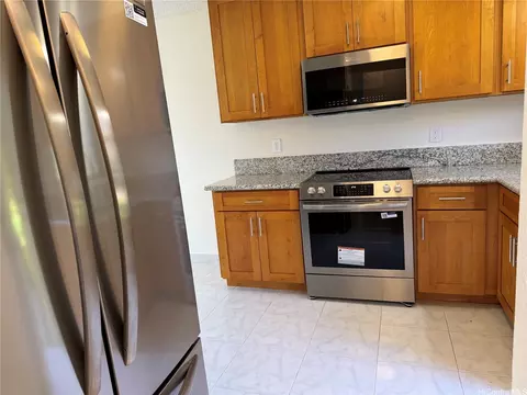 98-376 Kaonohi St #12404, Aiea, HI 96701