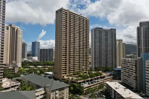 411 Hobron Ln #2905, Honolulu, HI 96815